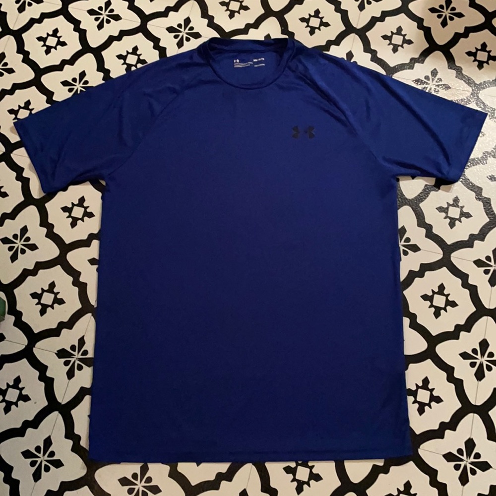 Under Armour Men’s Med Loose Heatgear Tee